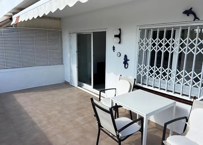 Mallorca, Muy Cerca De La Playa Sitges