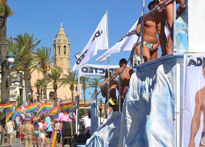 Mallorca, Muy Cerca De La Playa Sitges