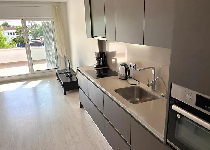 Mallorca, Muy Cerca De La Playa Sitges